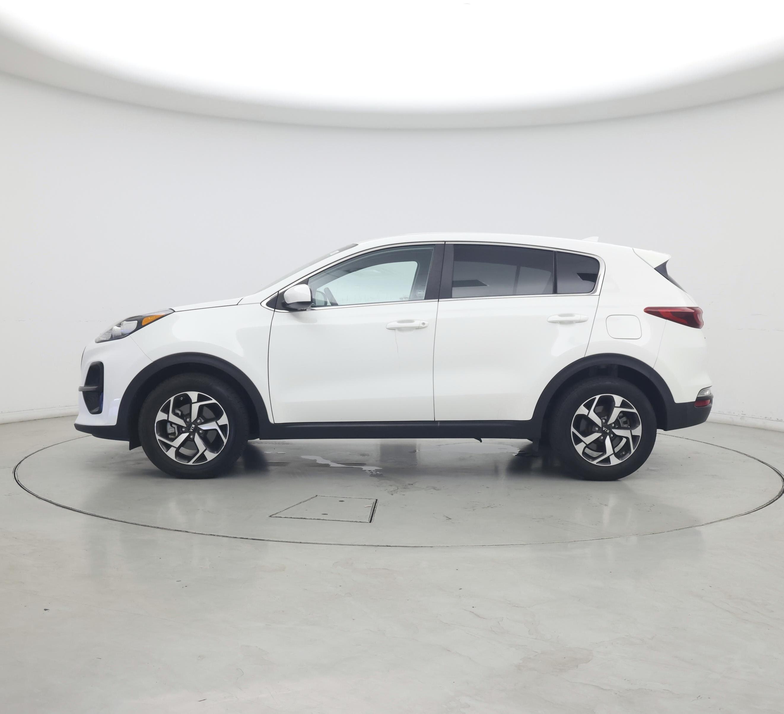 Thumbnail: 2021 Kia Sportage - 3
