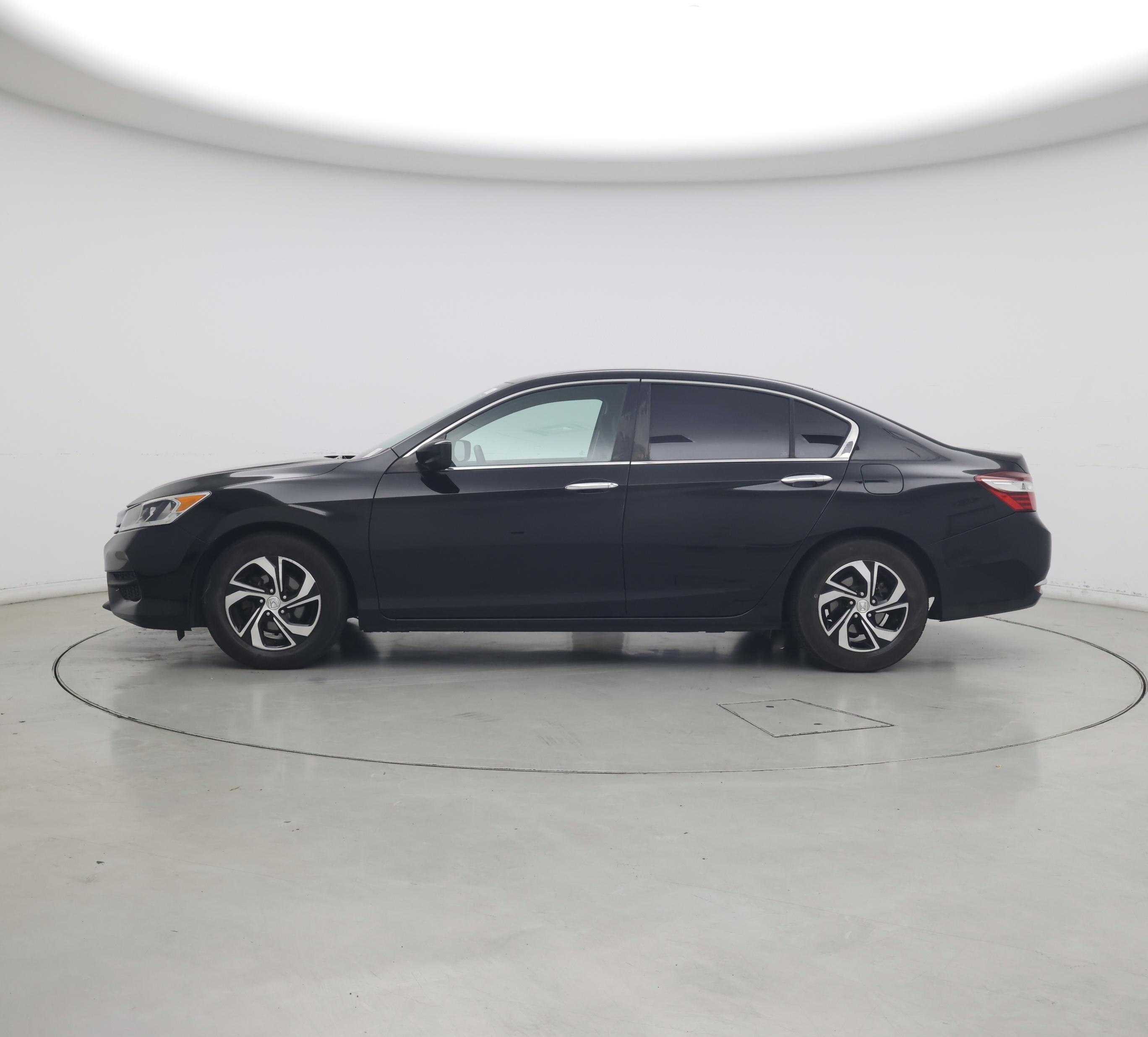 Thumbnail: 2017 Honda Accord - 3