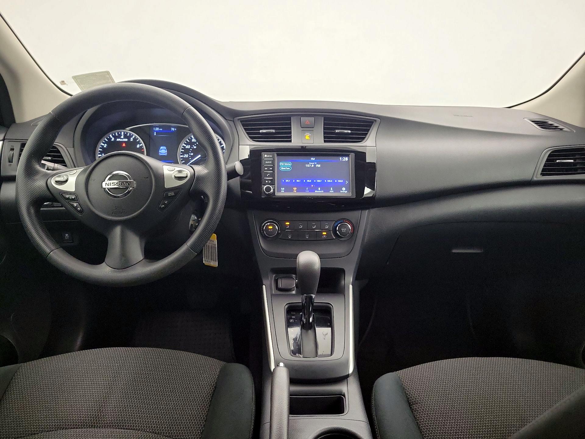 Thumbnail: 2019 Nissan Sentra - 9