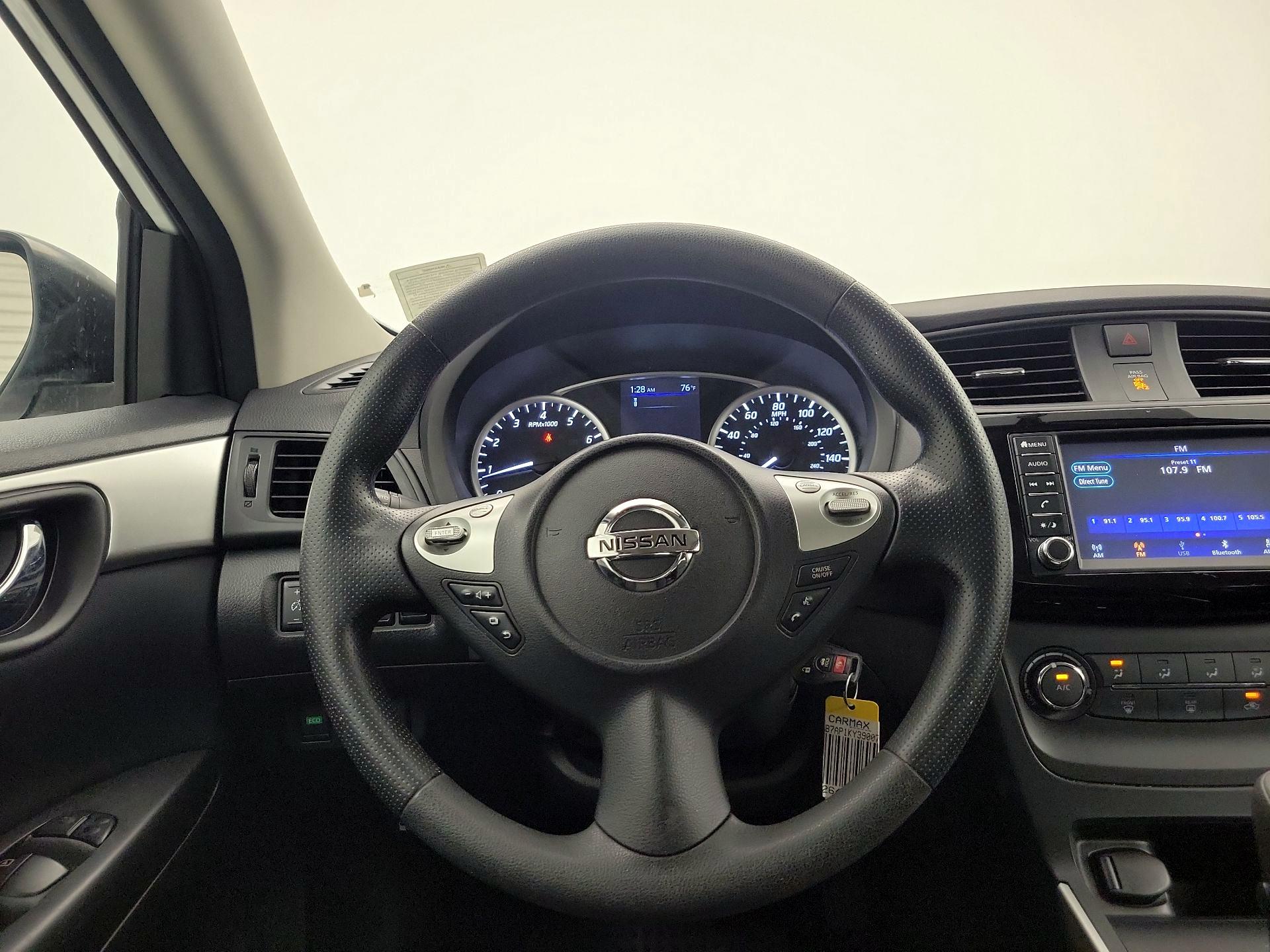 Thumbnail: 2019 Nissan Sentra - 10