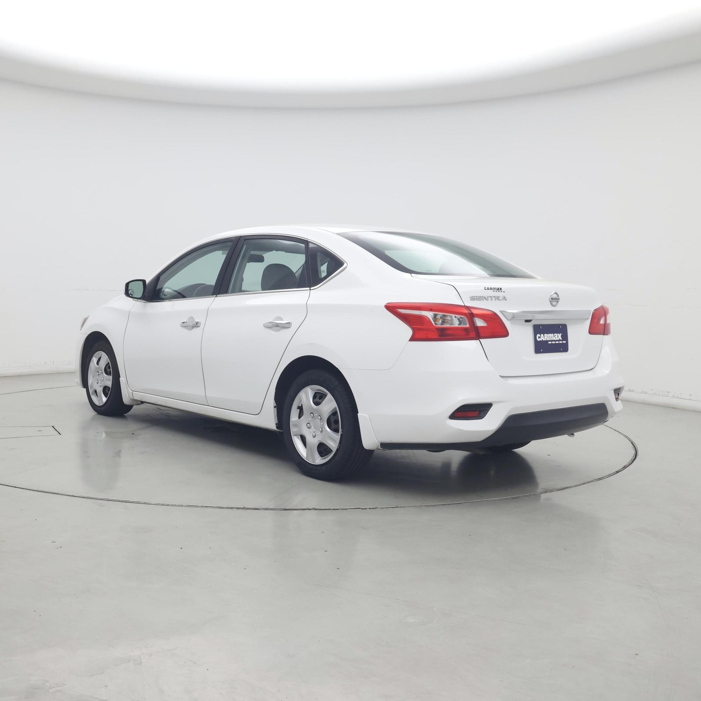 Thumbnail: 2019 Nissan Sentra - 2