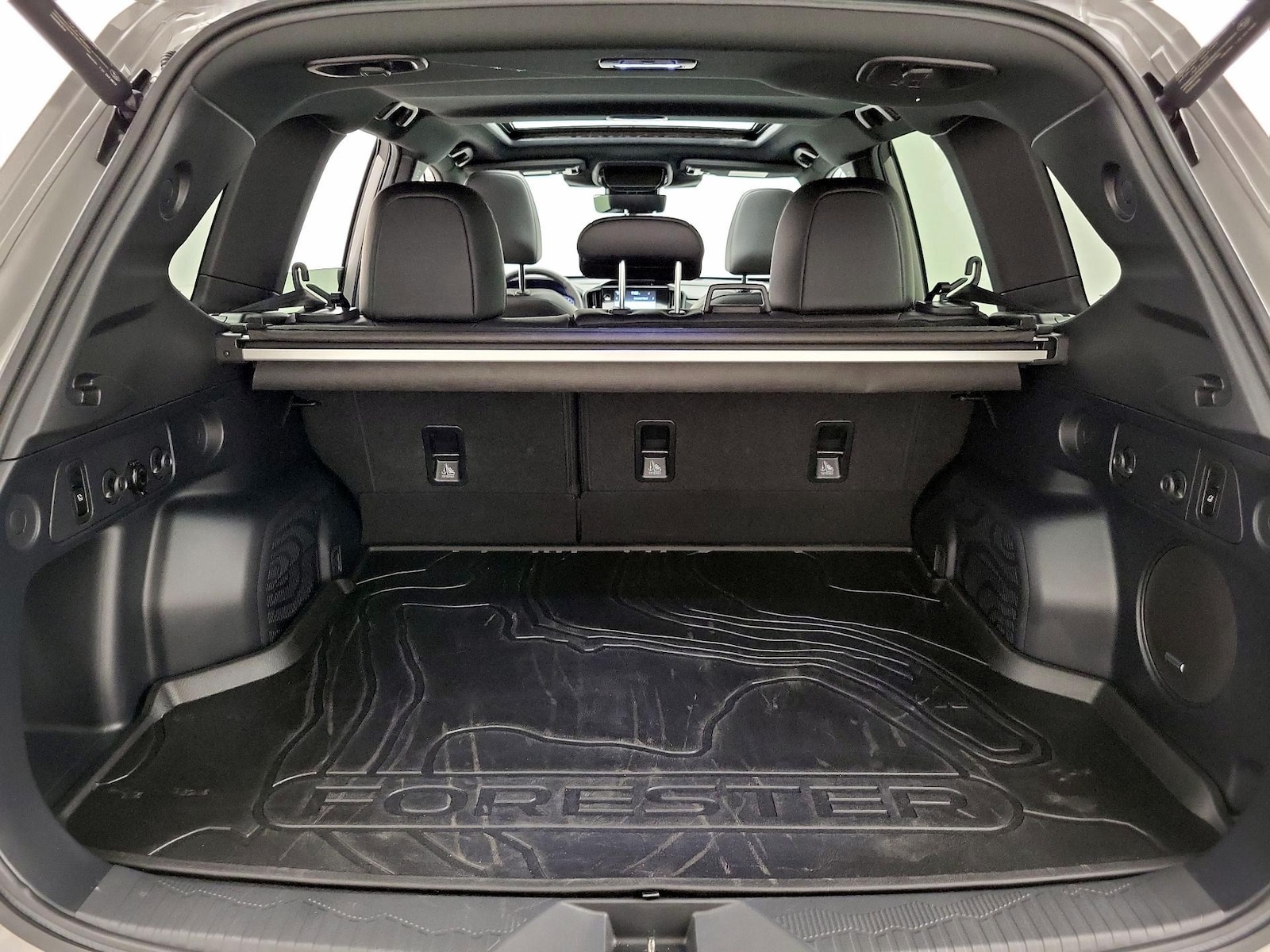 2026 Subaru Forester Touring - Photo 23