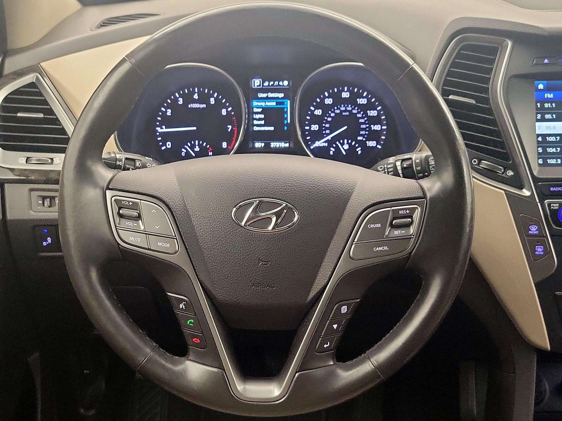 Thumbnail: 2017 Hyundai Santa Fe - 10