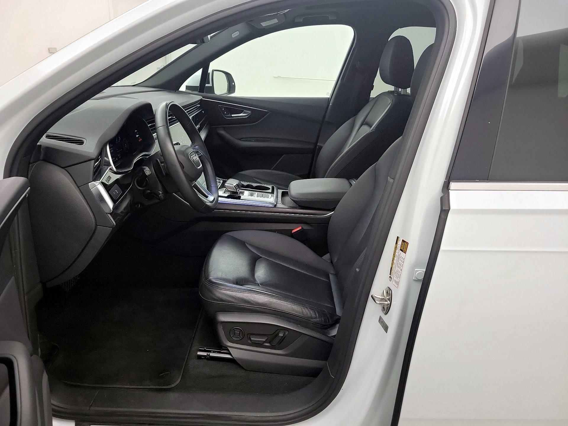 Thumbnail: 2021 Audi Q7 - 11