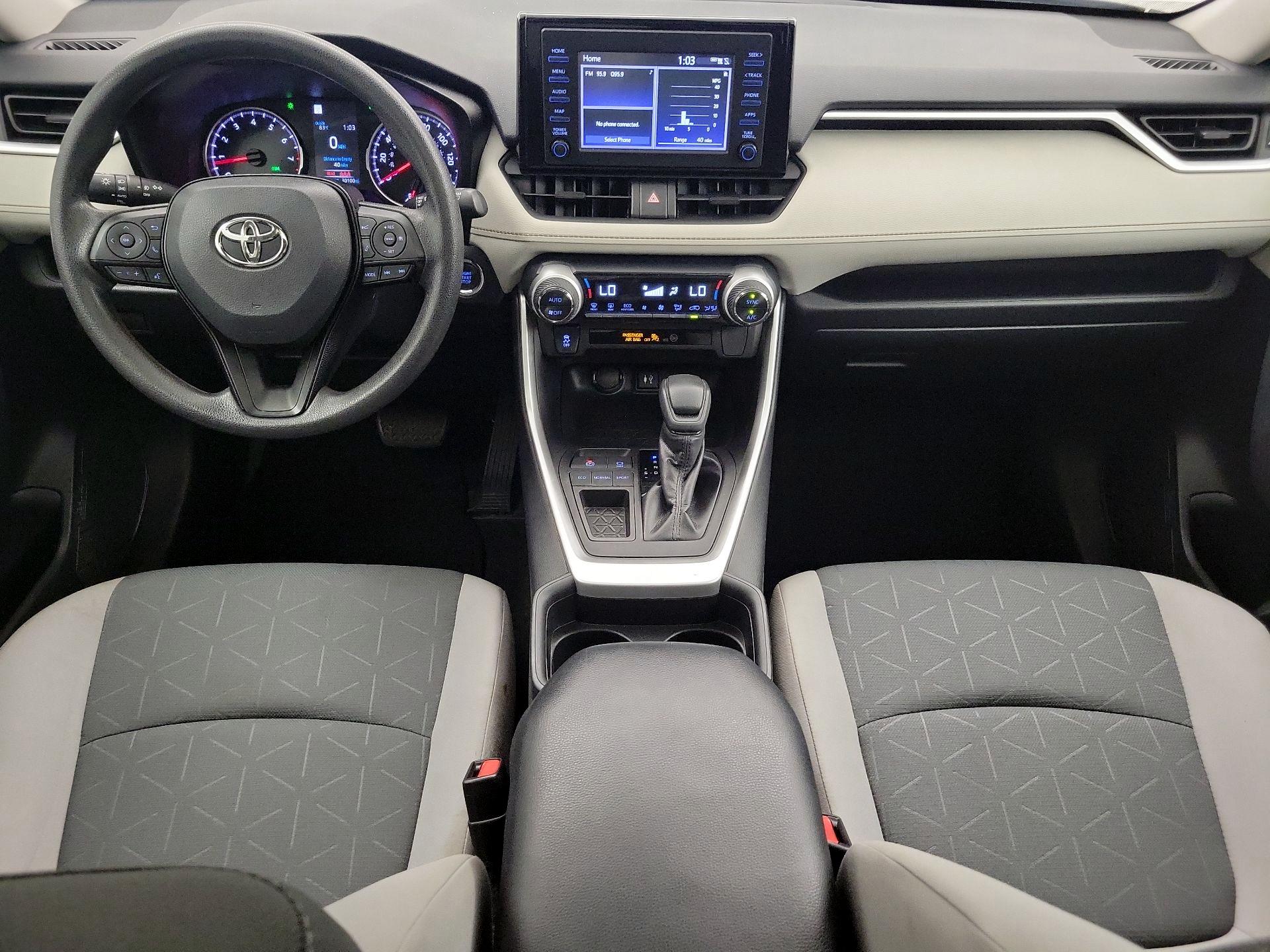 Thumbnail: 2019 Toyota RAV4 - 9