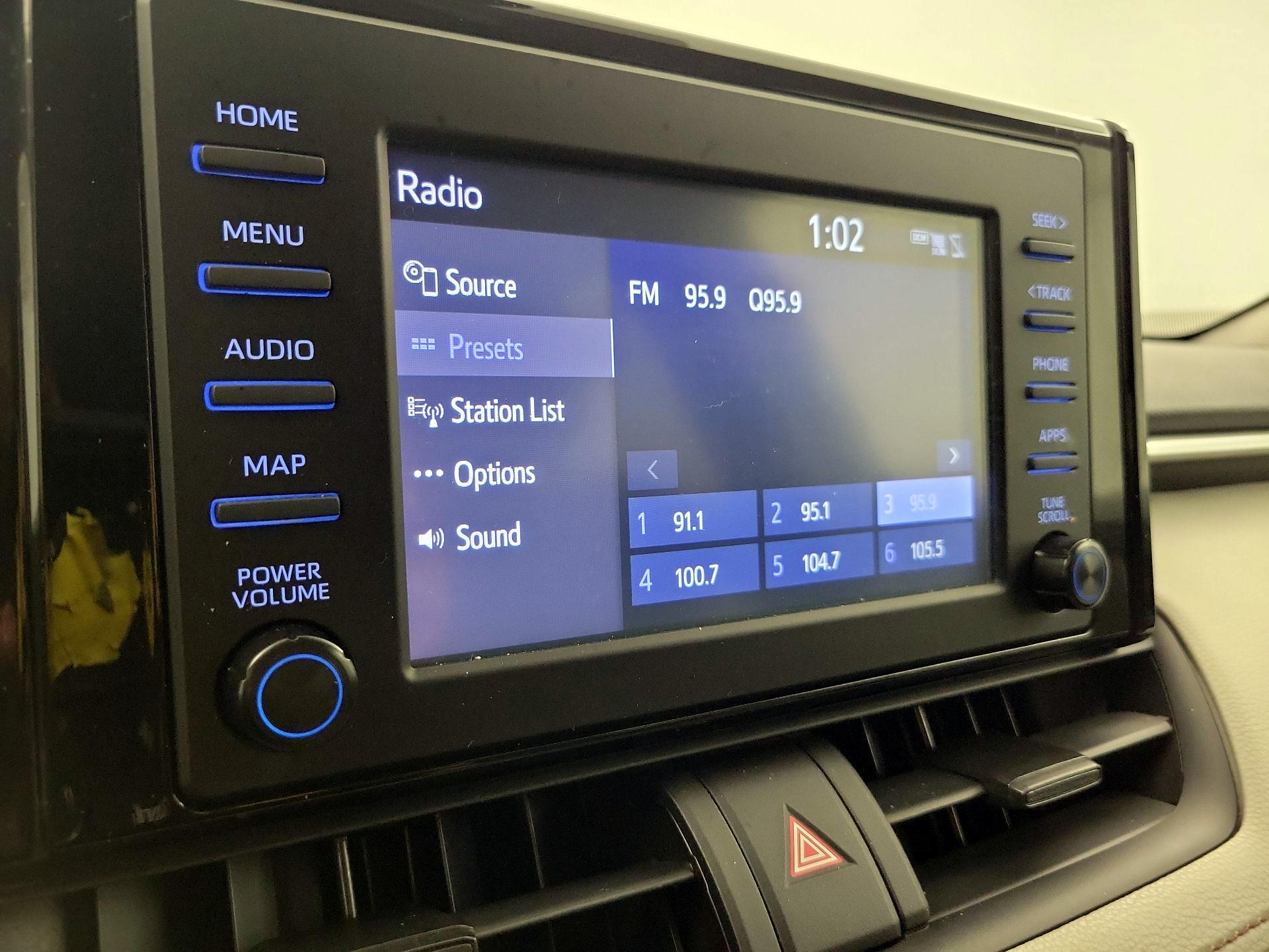 Thumbnail: 2019 Toyota RAV4 - 15