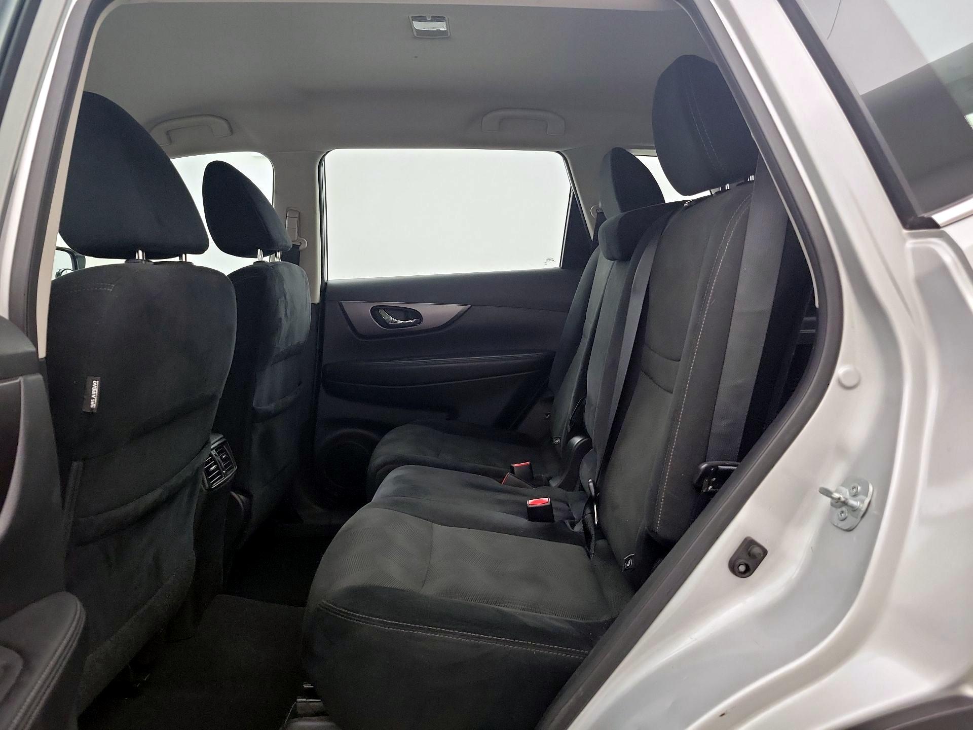 Thumbnail: 2016 Nissan Rogue - 19