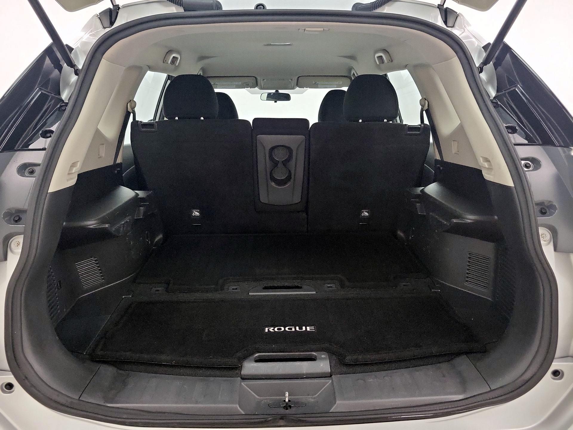 Thumbnail: 2016 Nissan Rogue - 20
