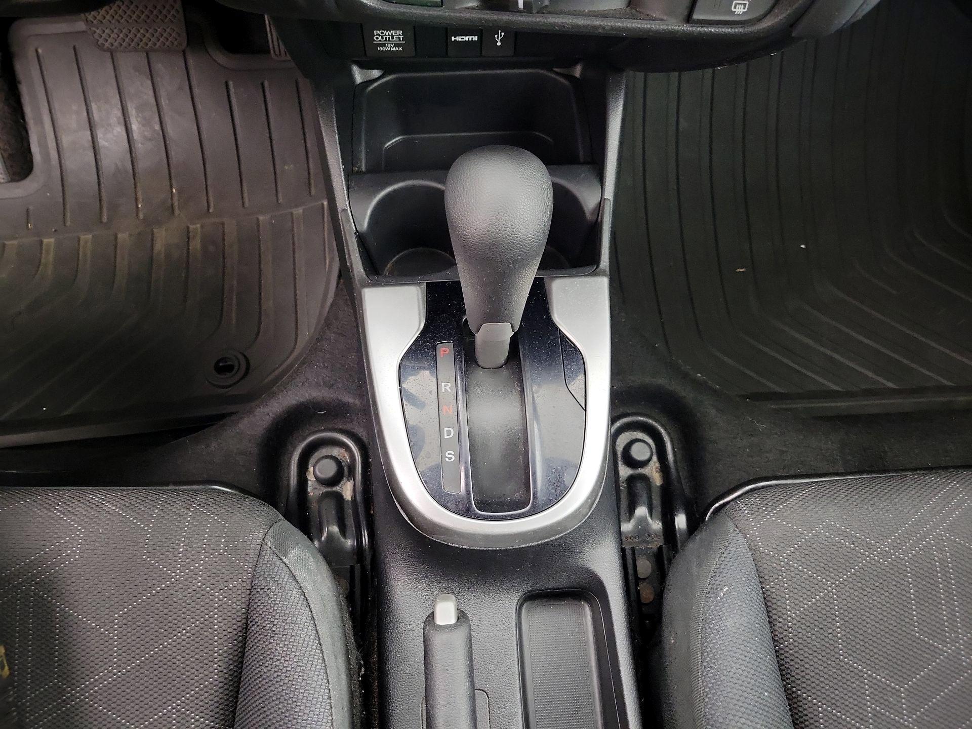 Thumbnail: 2015 Honda Fit - 17