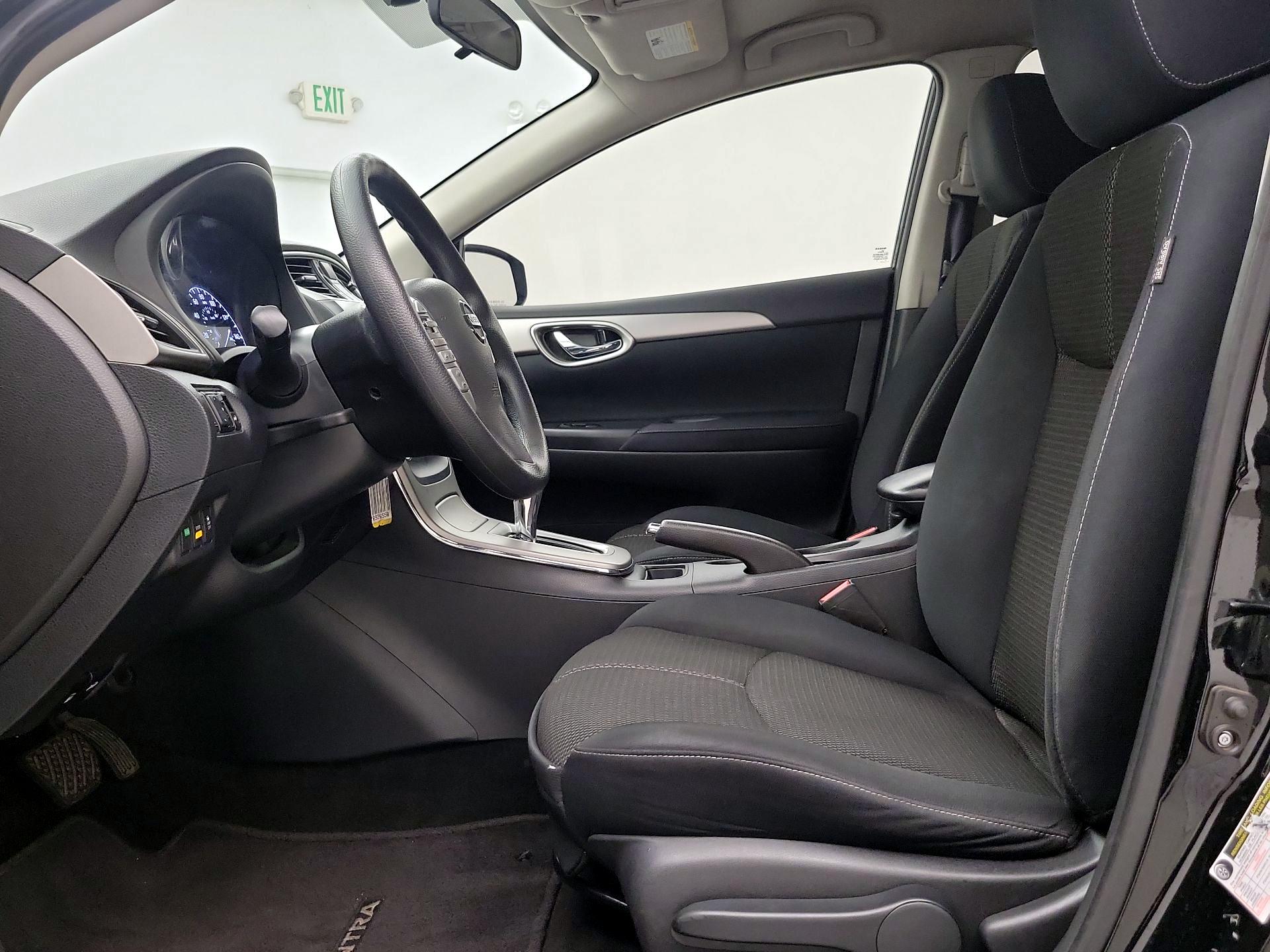 Thumbnail: 2015 Nissan Sentra - 11