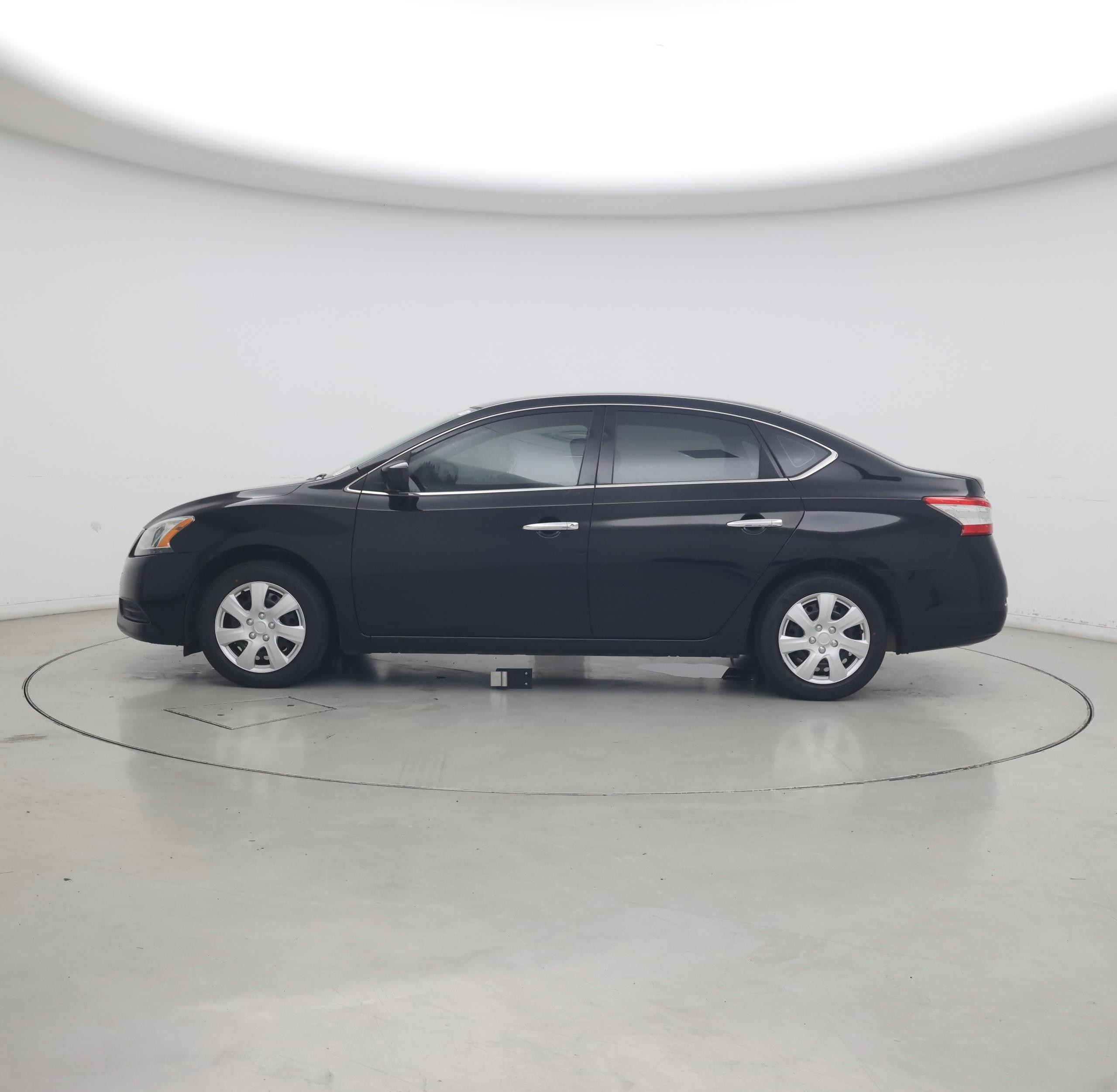 Thumbnail: 2015 Nissan Sentra - 3