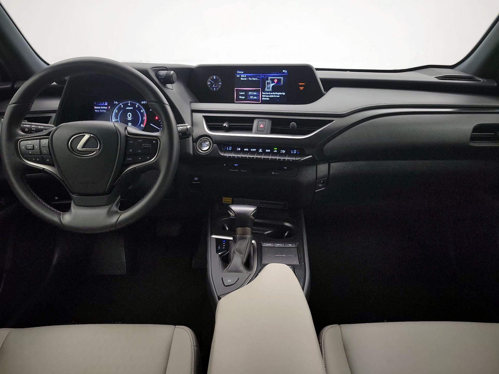Thumbnail: 2021 Lexus UX - 9
