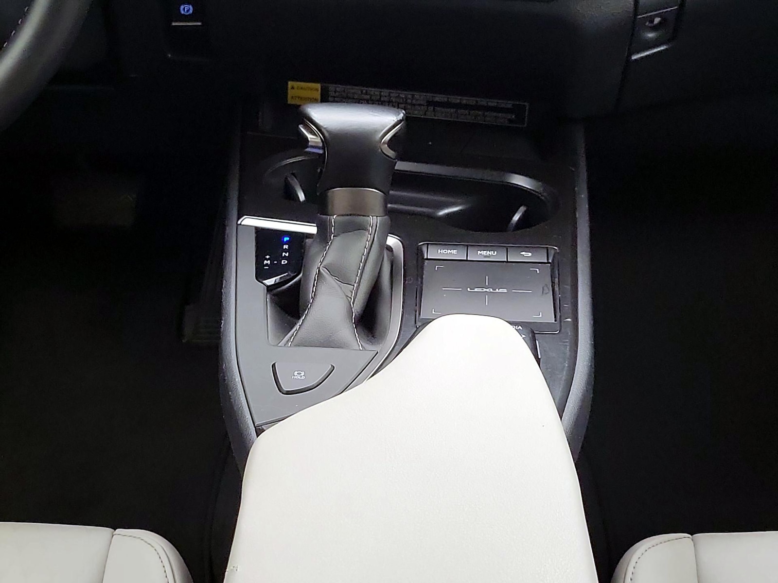 2021 Lexus UX 200 - Photo 18