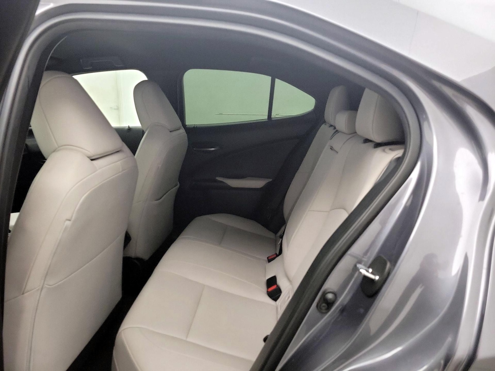 2021 Lexus UX 200 - Photo 20