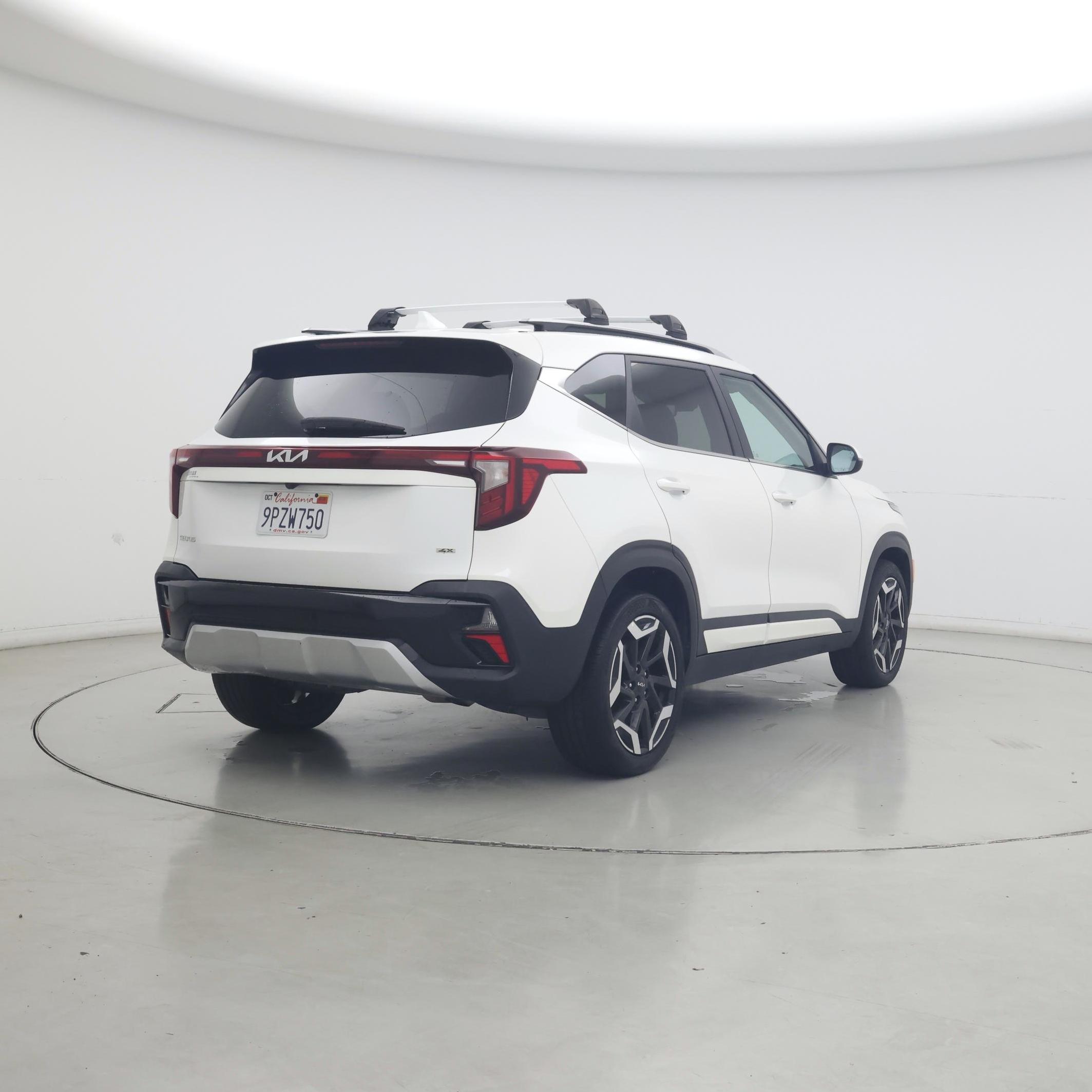Thumbnail: 2024 Kia Seltos - 8