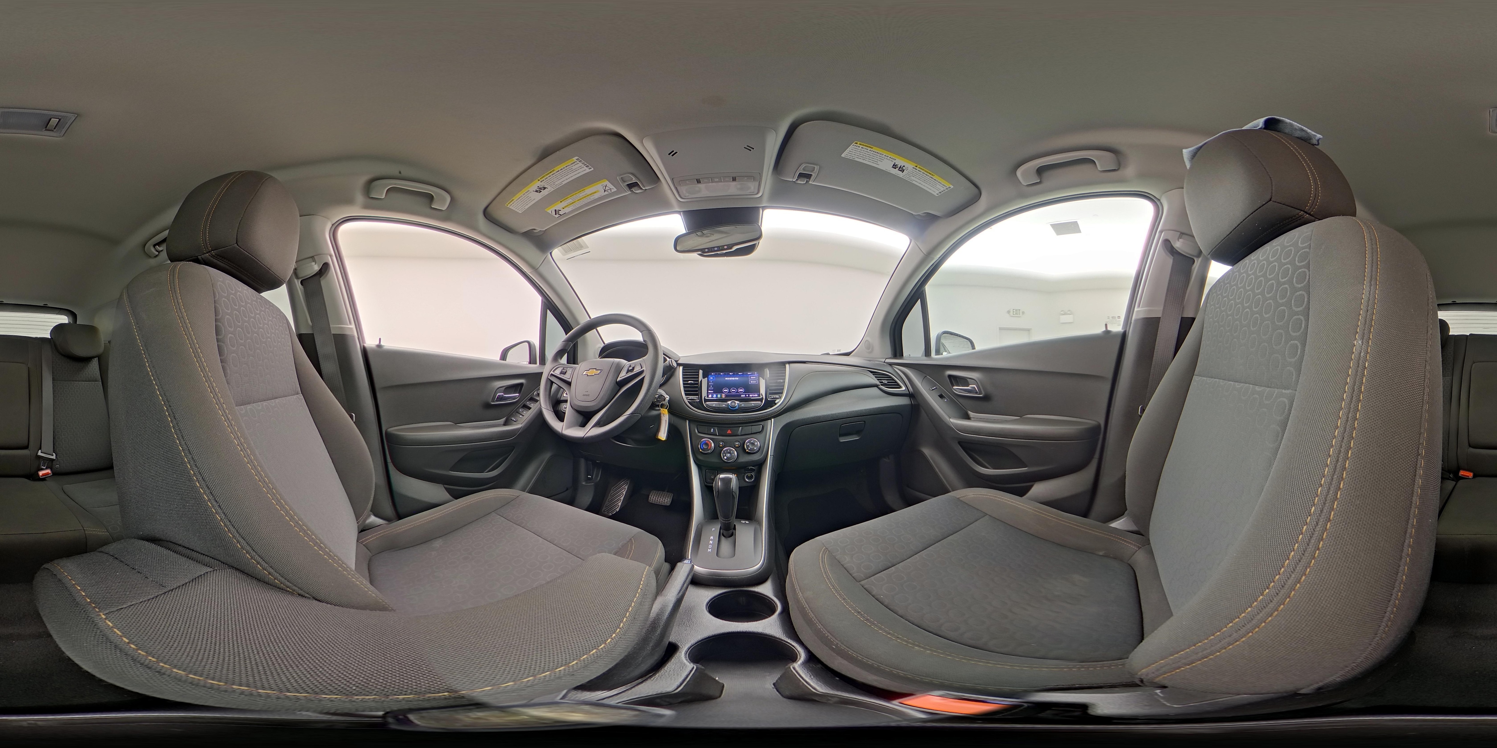 2020 Chevrolet Trax LS - Photo 22