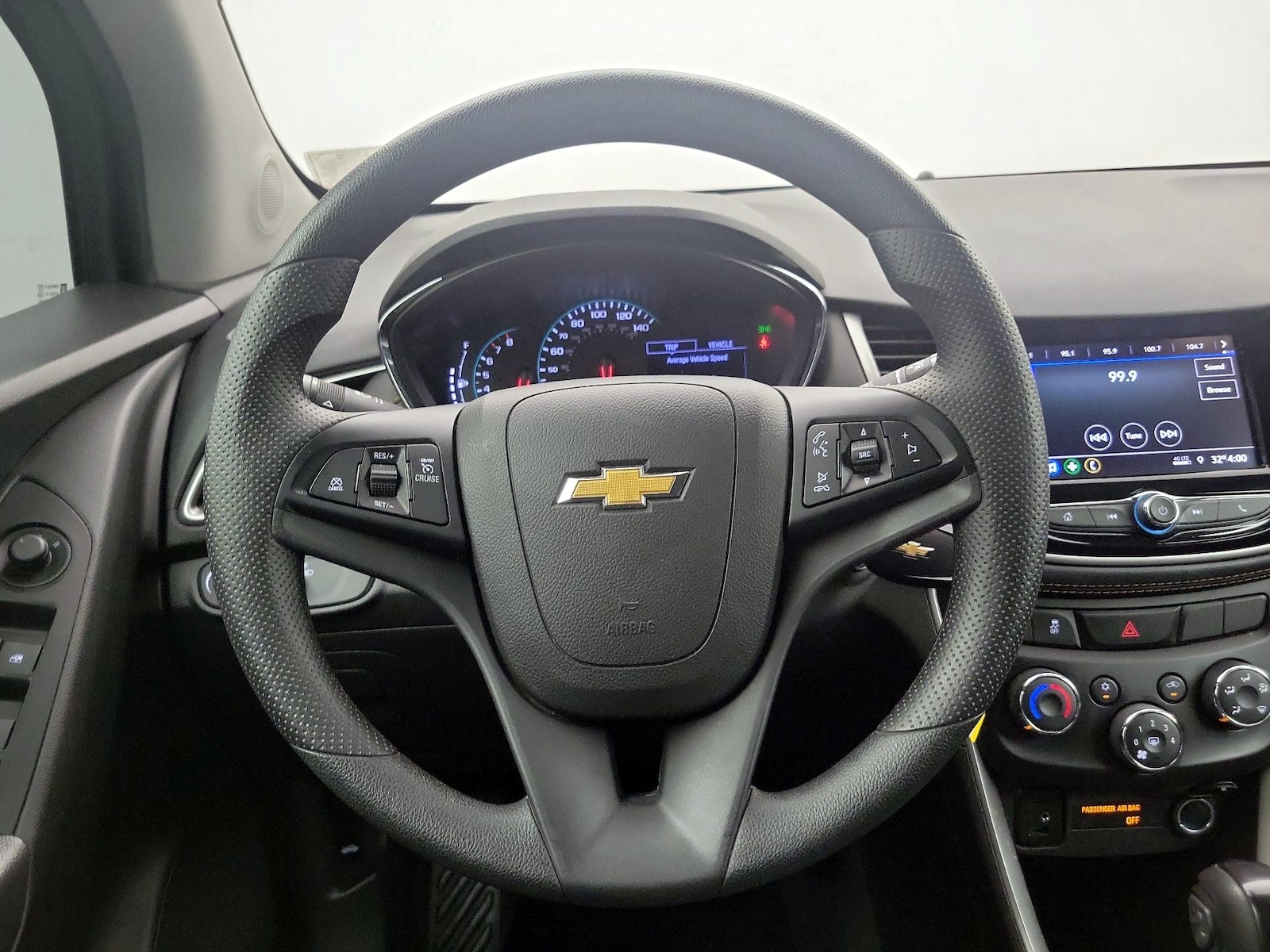 2020 Chevrolet Trax LS - Photo 9