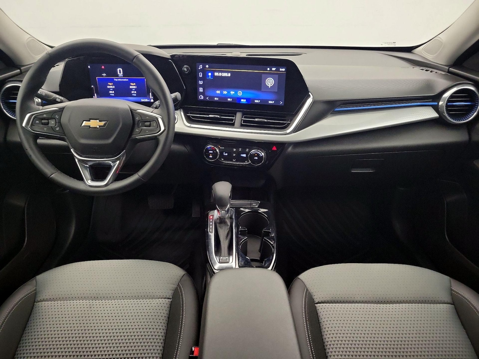 2026 Chevrolet Trax LT - Photo 10