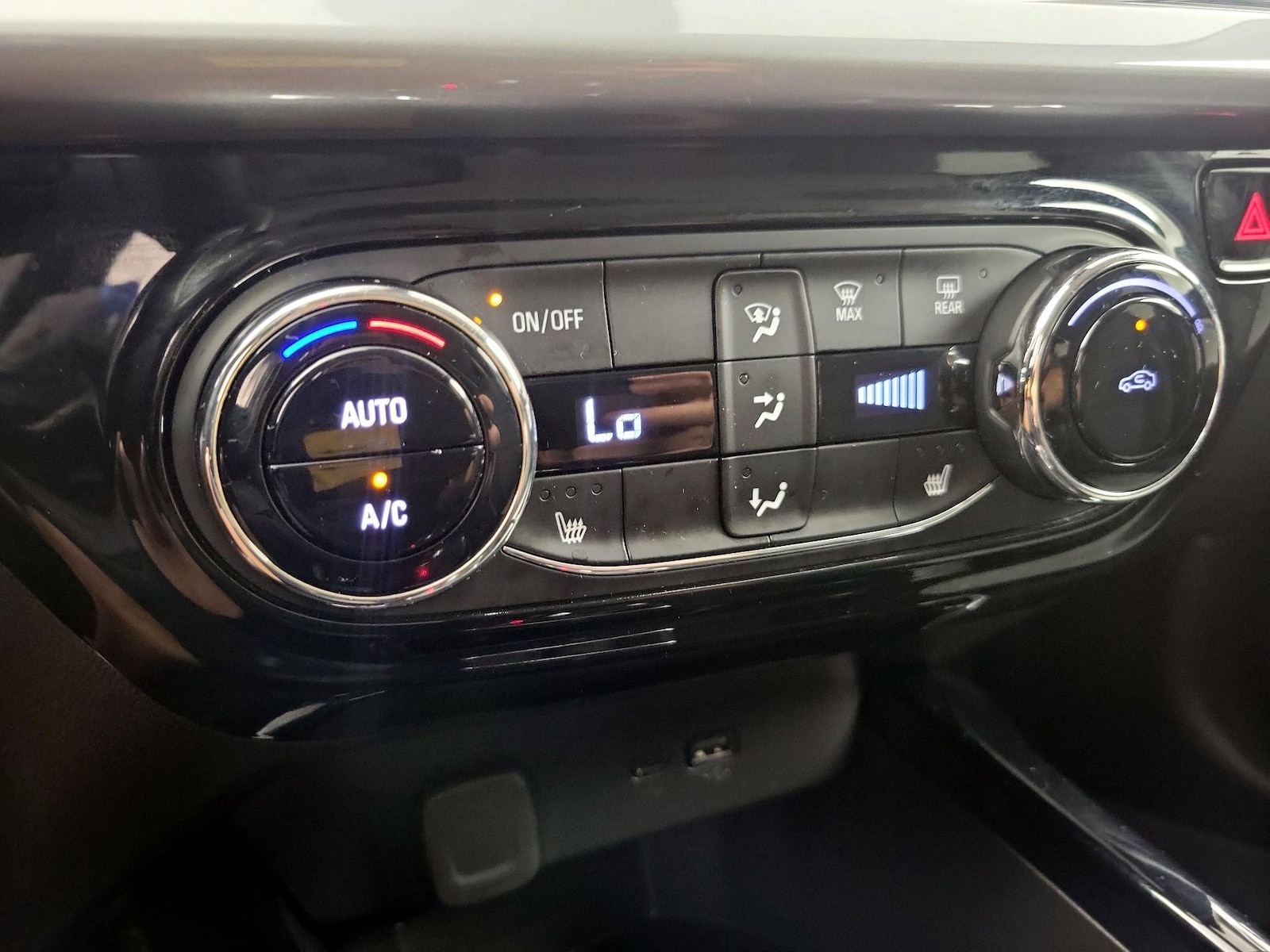 2026 Chevrolet Trax LT - Photo 17