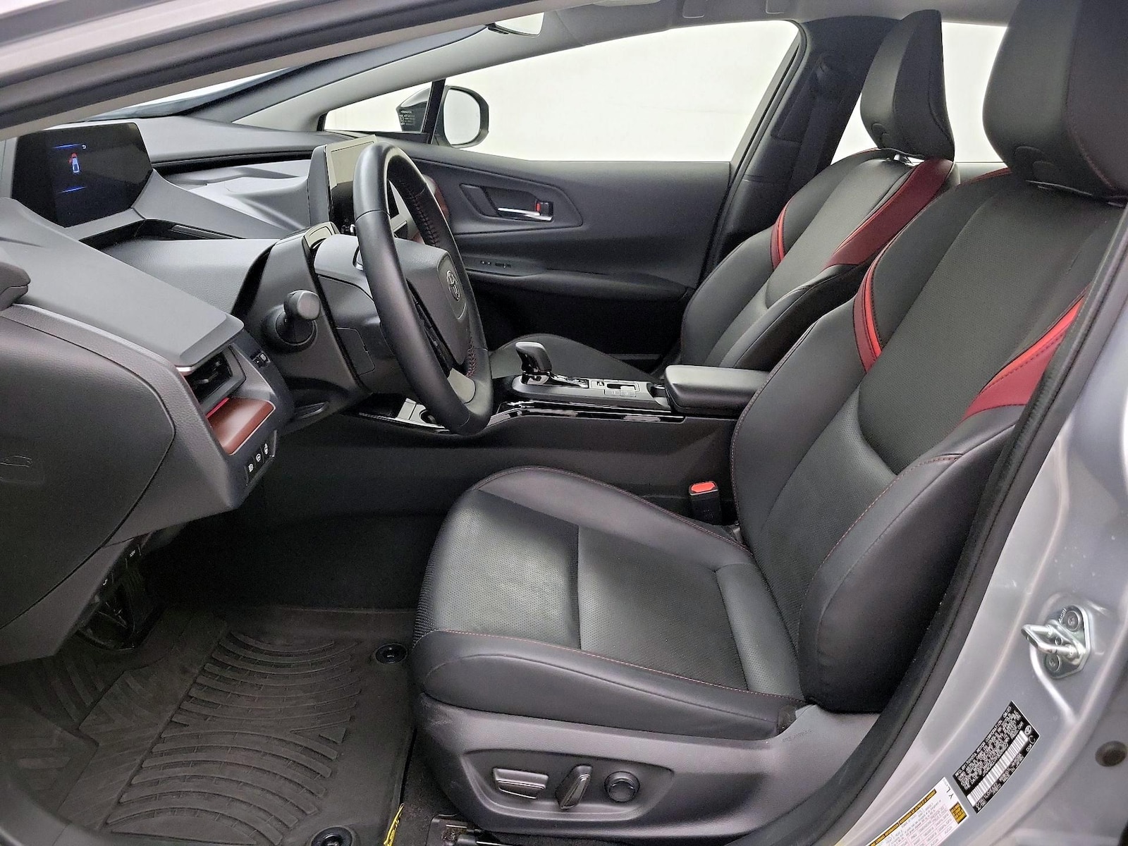 Side Airbags & Leatherette Seats