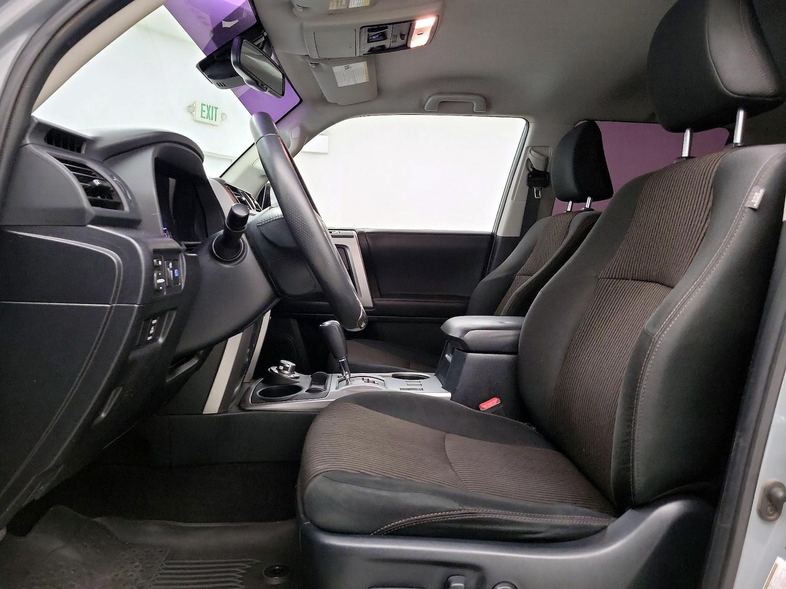 Power Seat(s) & Side Airbags