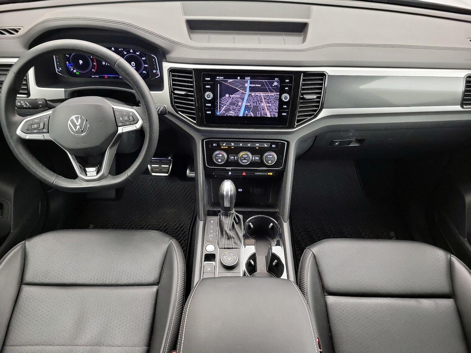Apple CarPlay® & Android Auto™
