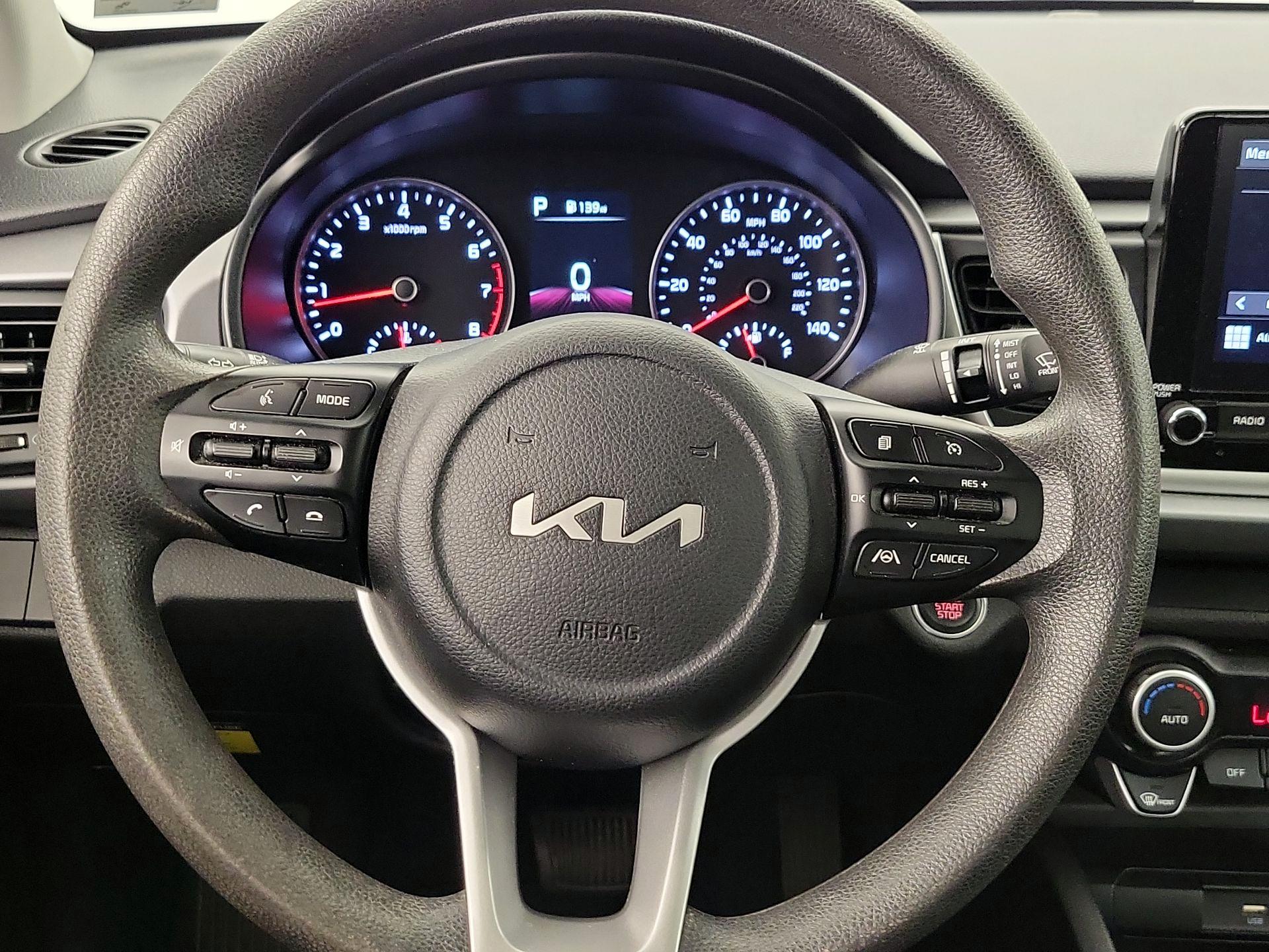Thumbnail: 2023 Kia Rio - 10