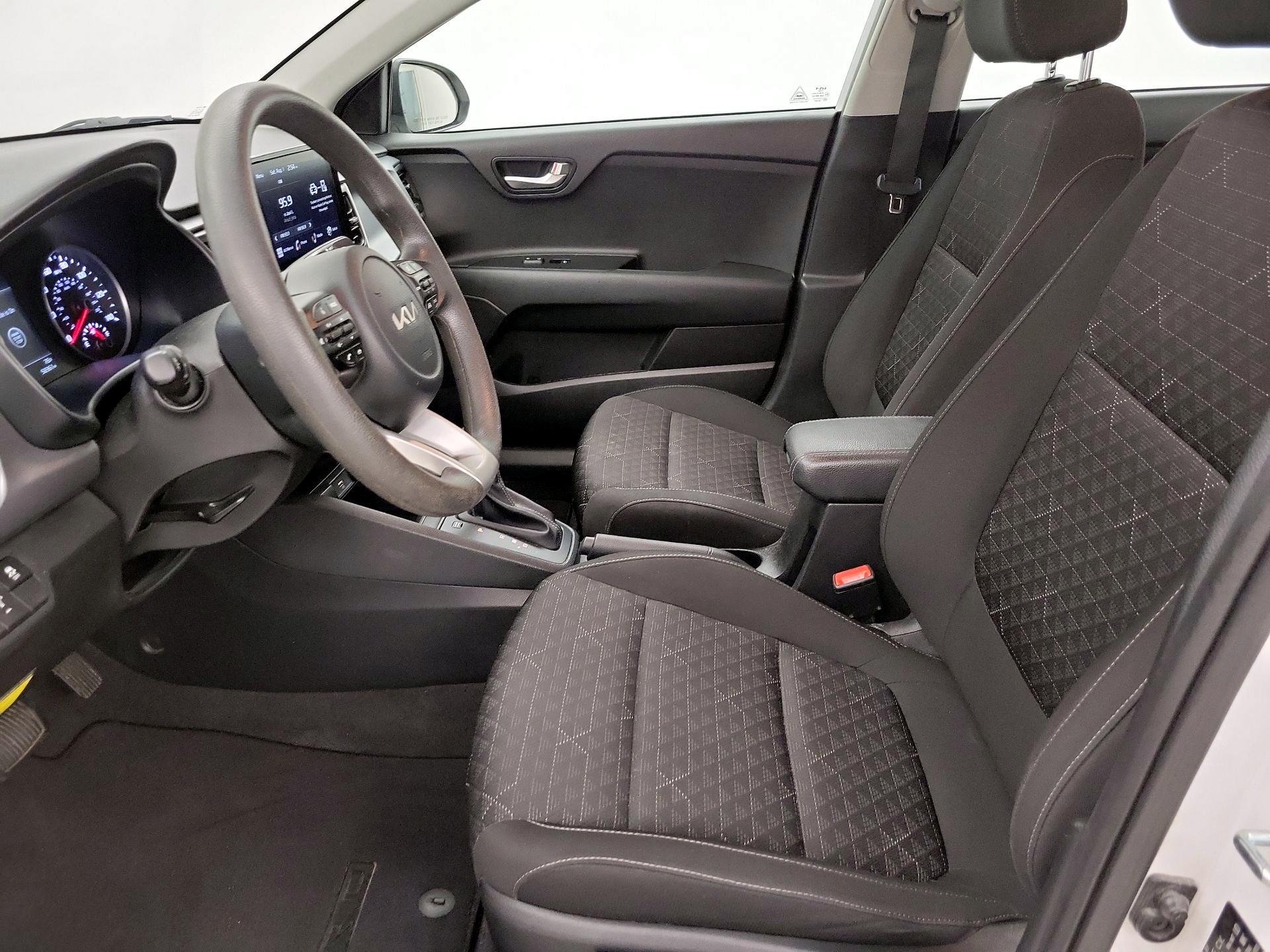 Thumbnail: 2023 Kia Rio - 11