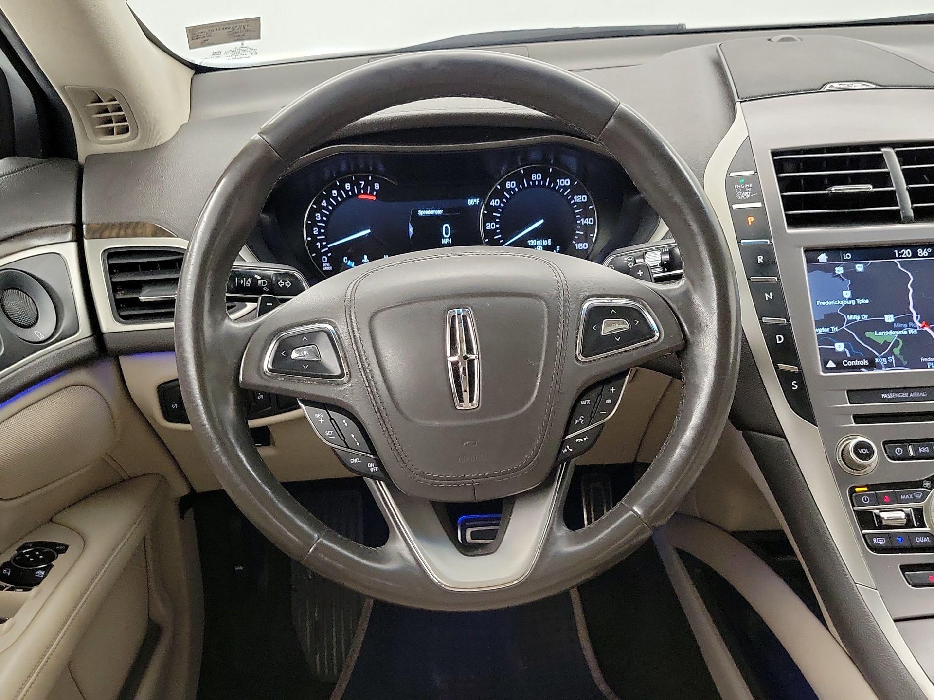 Thumbnail: 2019 Lincoln MKZ - 10