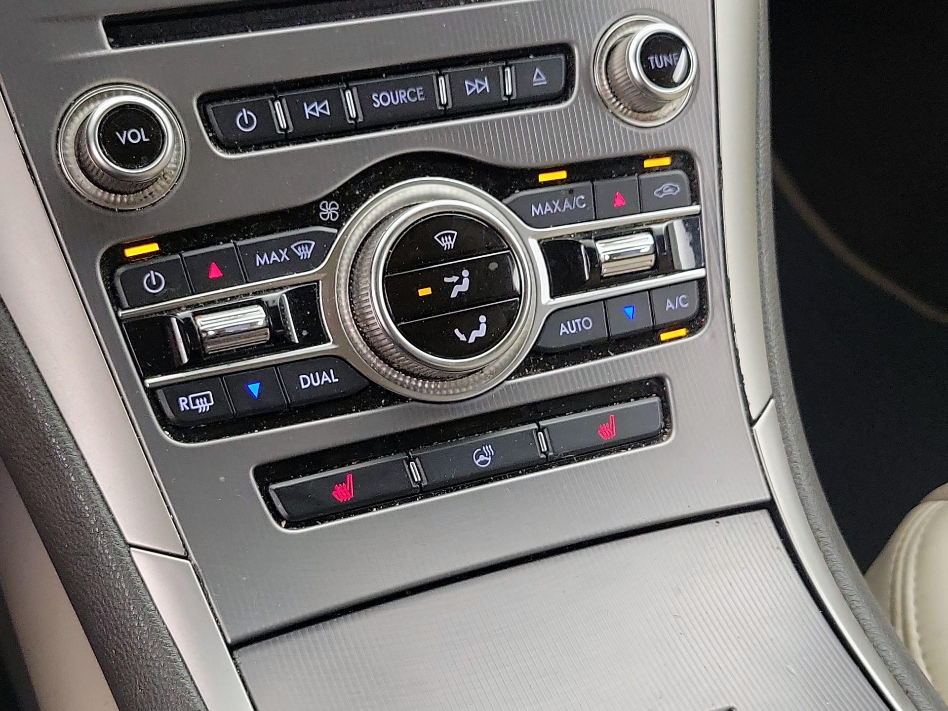 Thumbnail: 2019 Lincoln MKZ - 17
