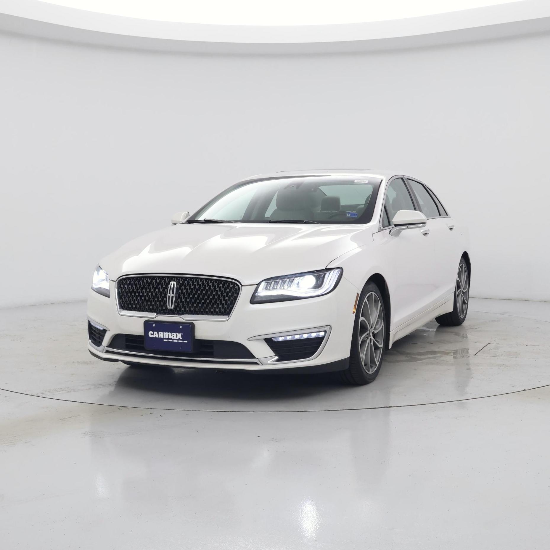 Thumbnail: 2019 Lincoln MKZ - 4