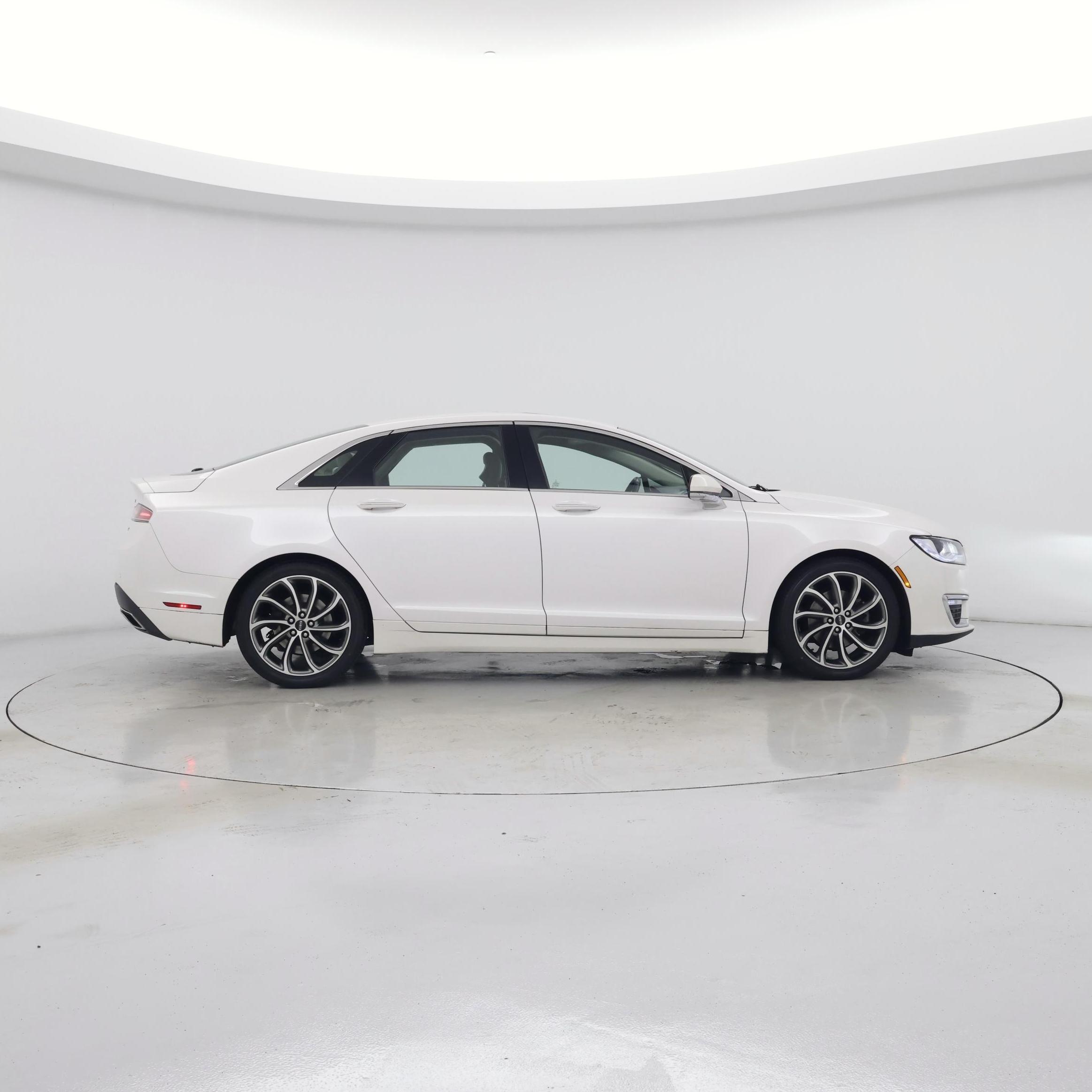 Thumbnail: 2019 Lincoln MKZ - 7