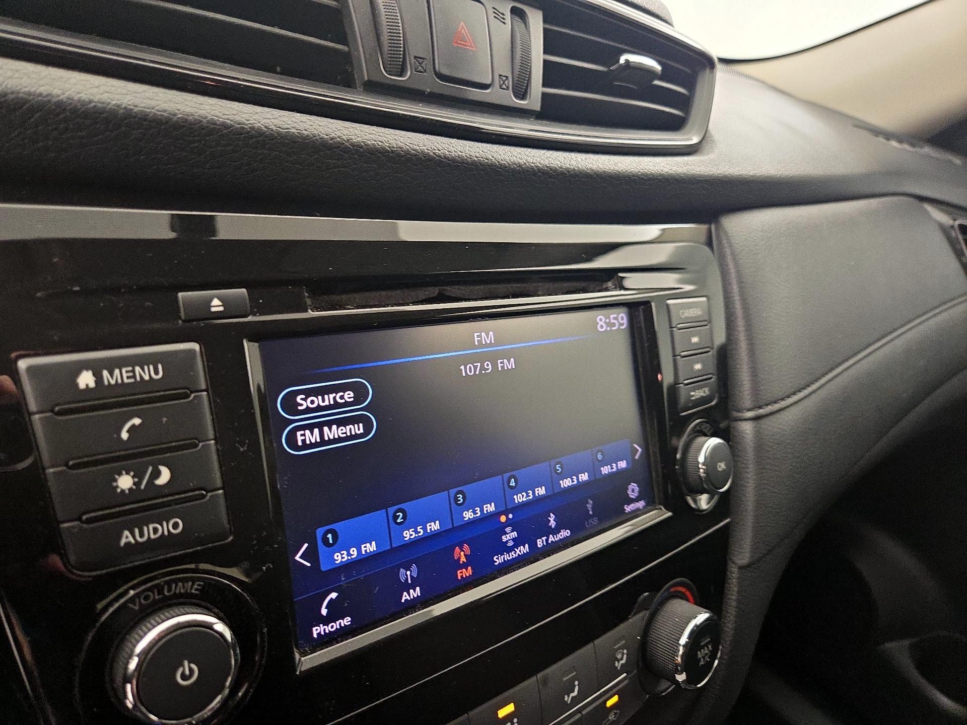 Thumbnail: 2018 Nissan Rogue - 15