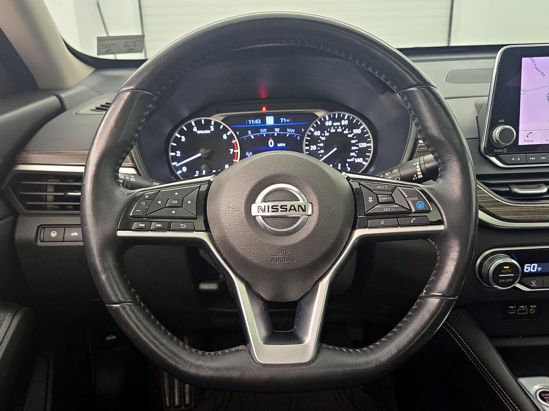 Thumbnail: 2019 Nissan Altima - 10