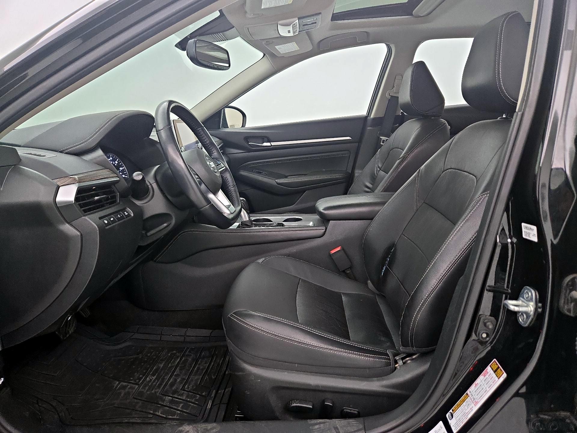 Thumbnail: 2019 Nissan Altima - 11