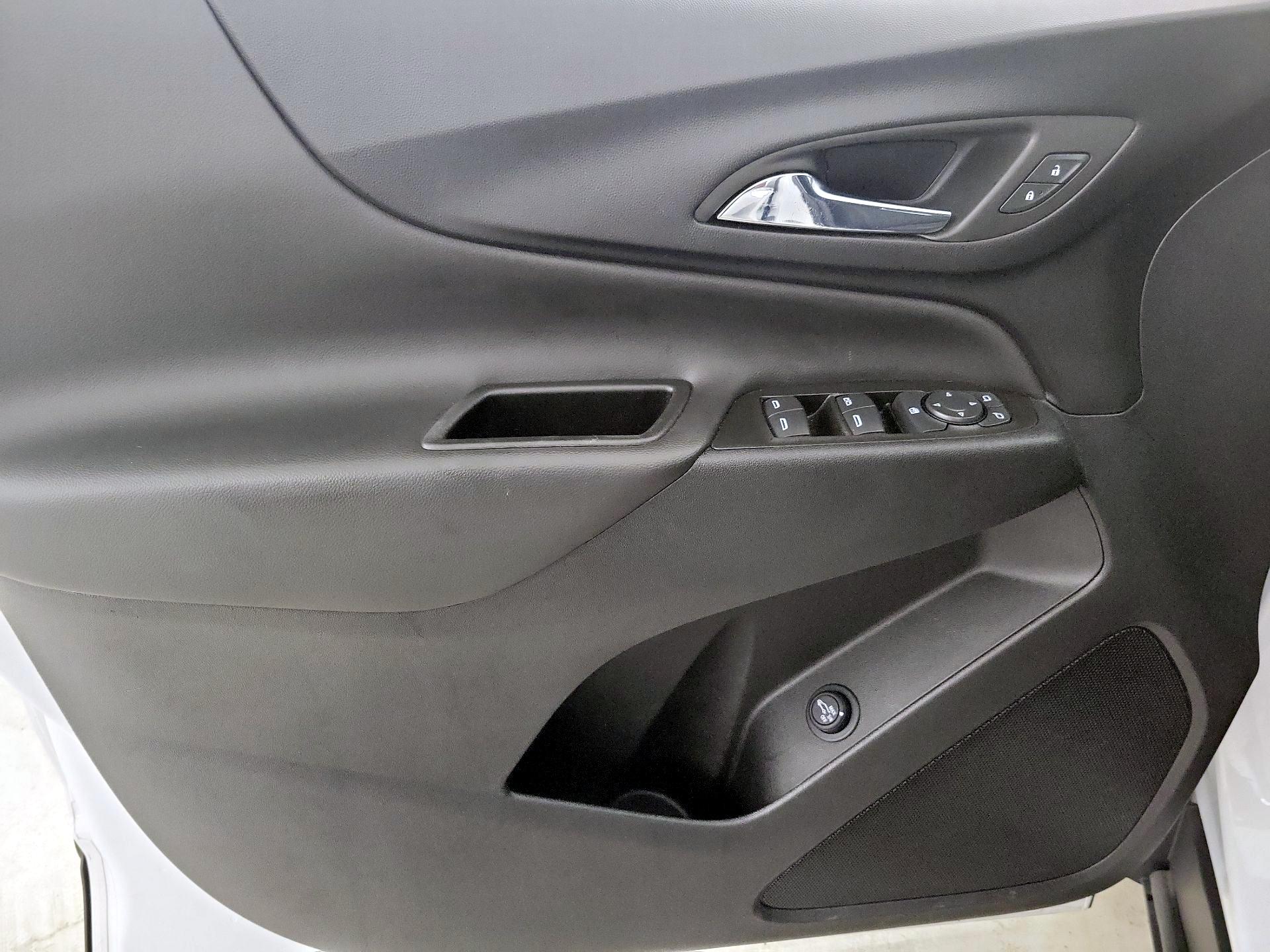 Thumbnail: 2022 Chevrolet Equinox - 12