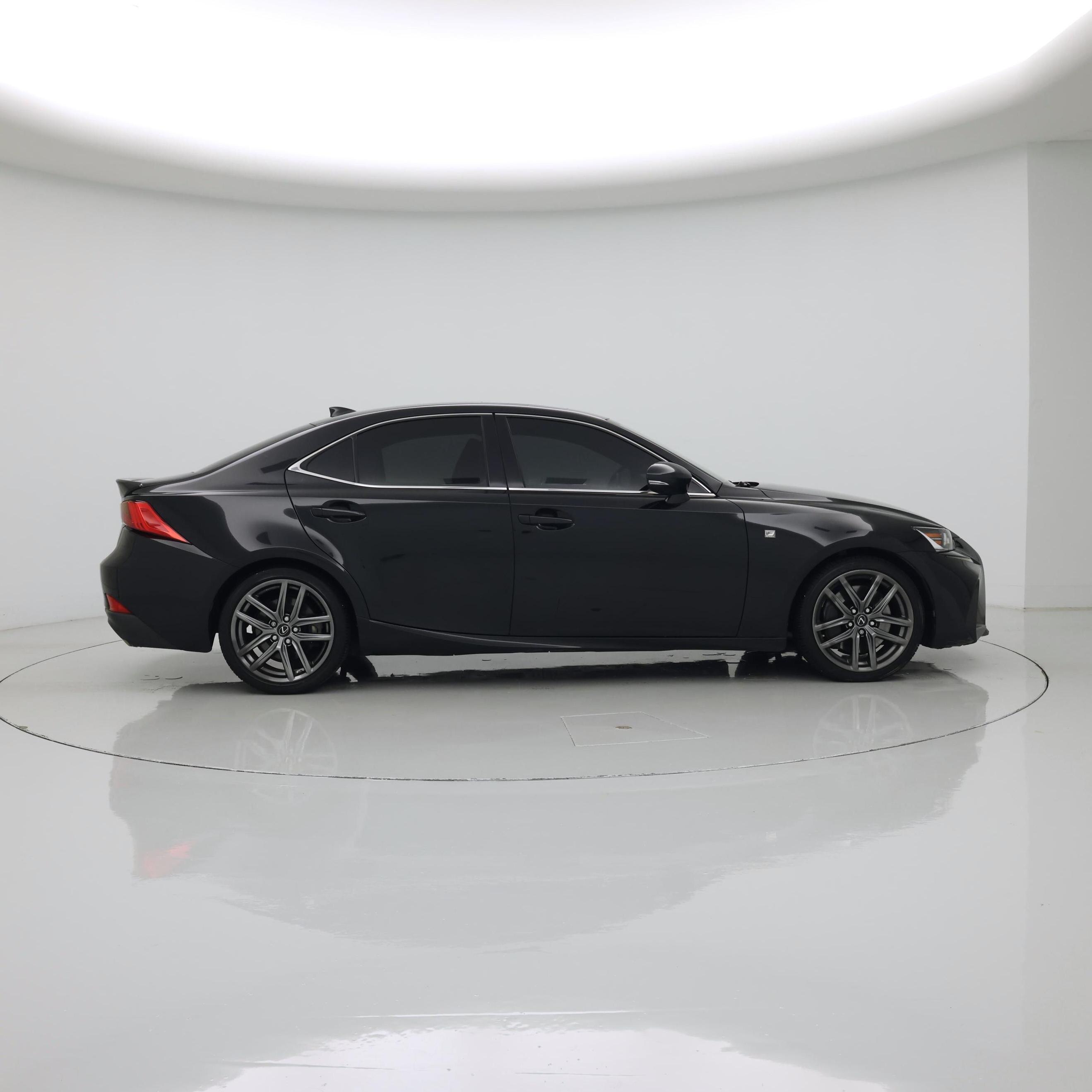 Thumbnail: 2018 Lexus IS - 7