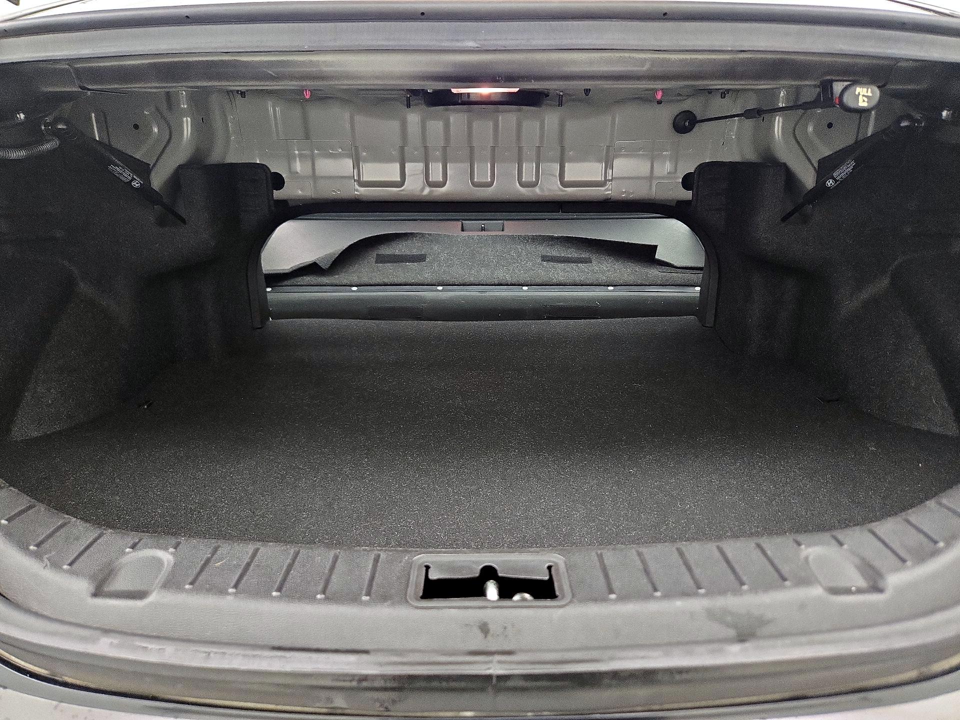 Thumbnail: 2014 Hyundai Genesis - 20