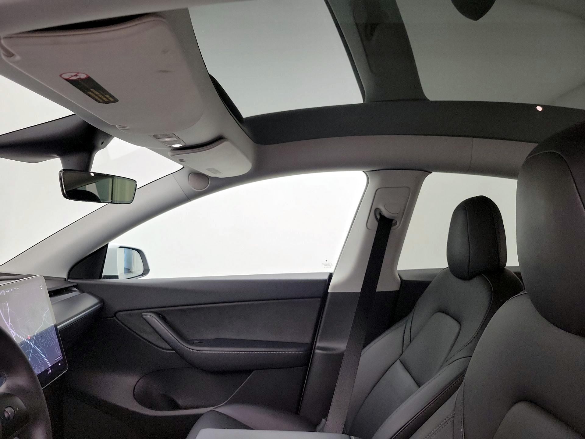 Thumbnail: 2021 Tesla Model Y - 19