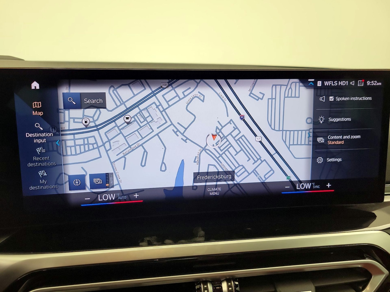 2024 BMW 3 Series 330i - Photo 15
