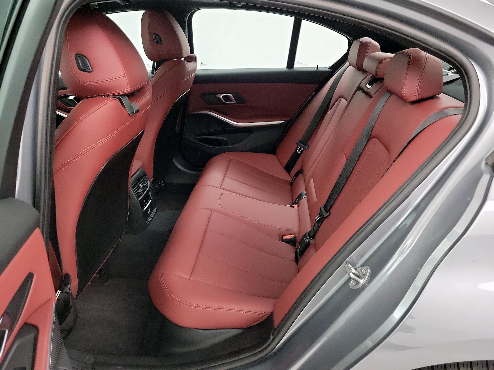 2024 BMW 3 Series 330i - Photo 22