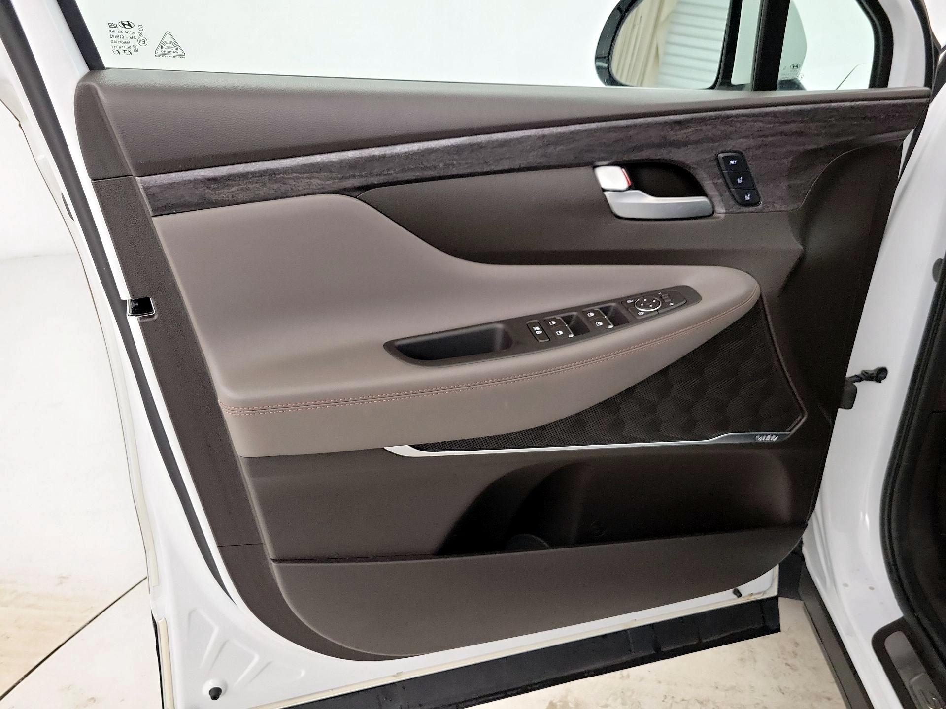 Thumbnail: 2019 Hyundai Santa Fe - 12