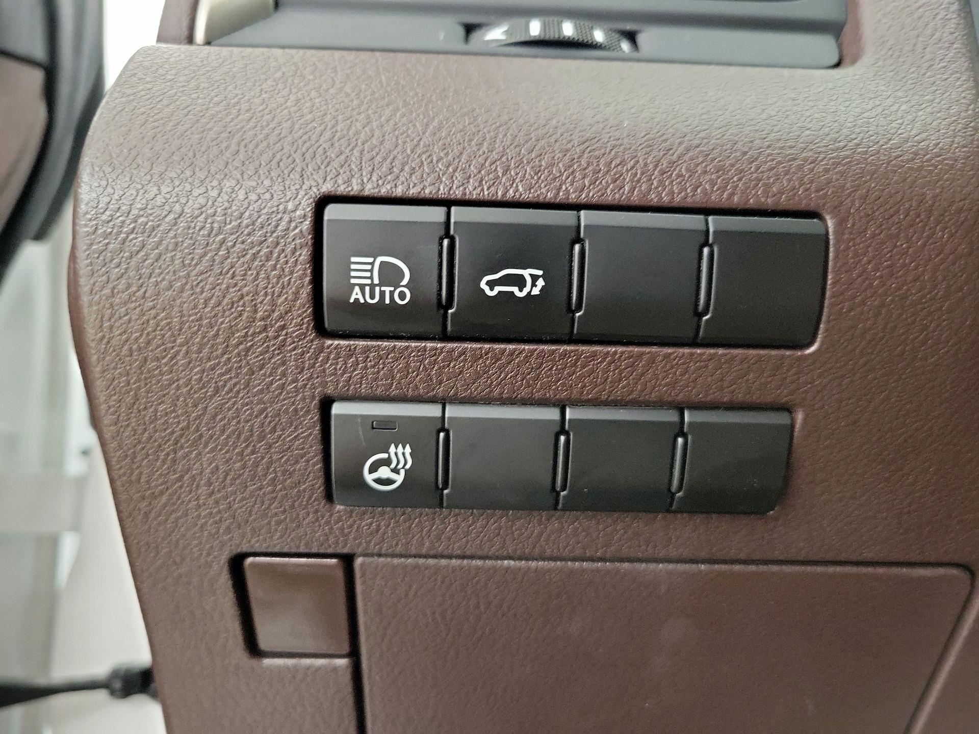 Thumbnail: 2018 Lexus RX - 13