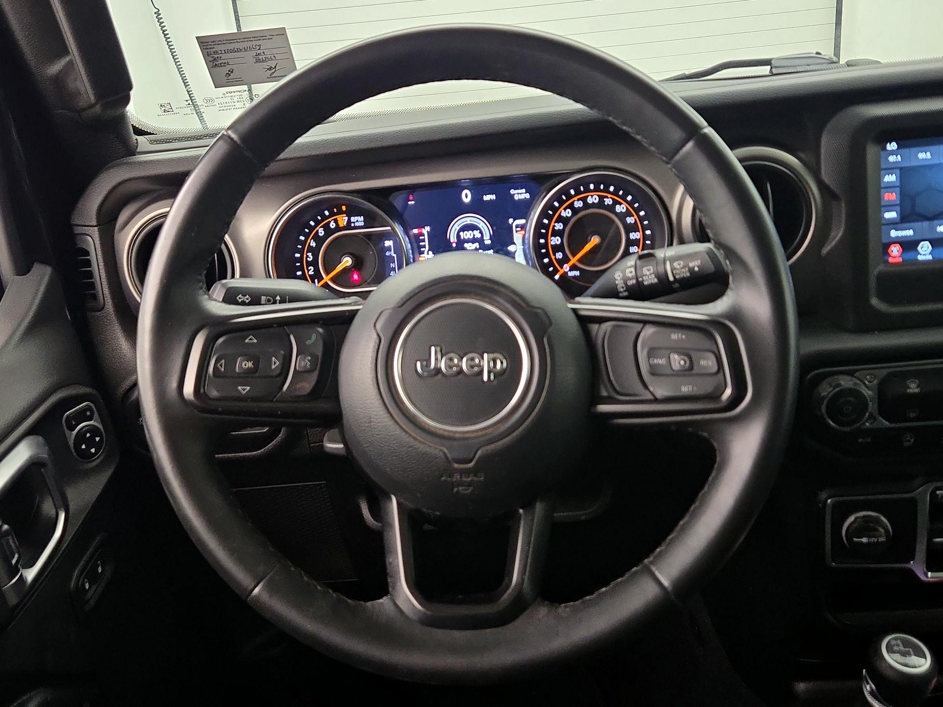 Thumbnail: 2019 Jeep Wrangler - 10