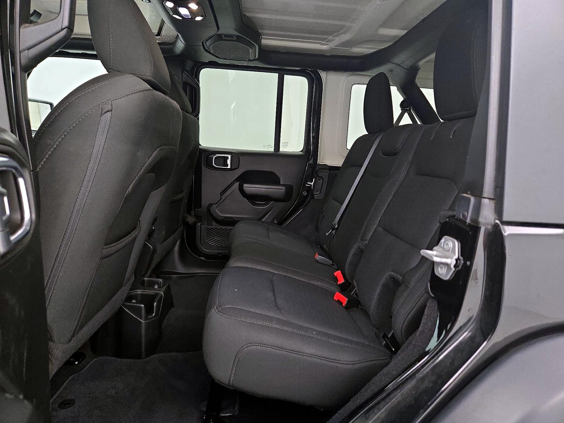 Thumbnail: 2019 Jeep Wrangler - 19