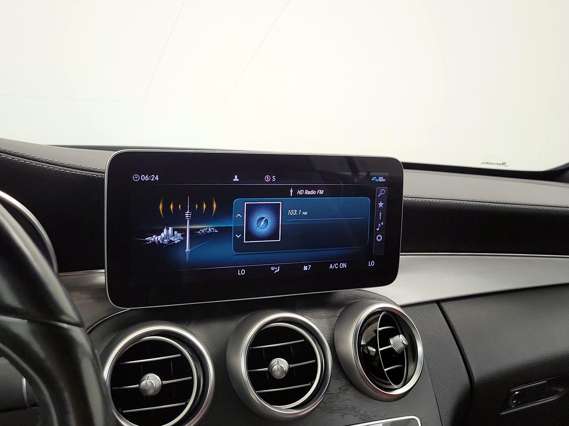 Thumbnail: 2019 Mercedes-Benz C-Class - 16