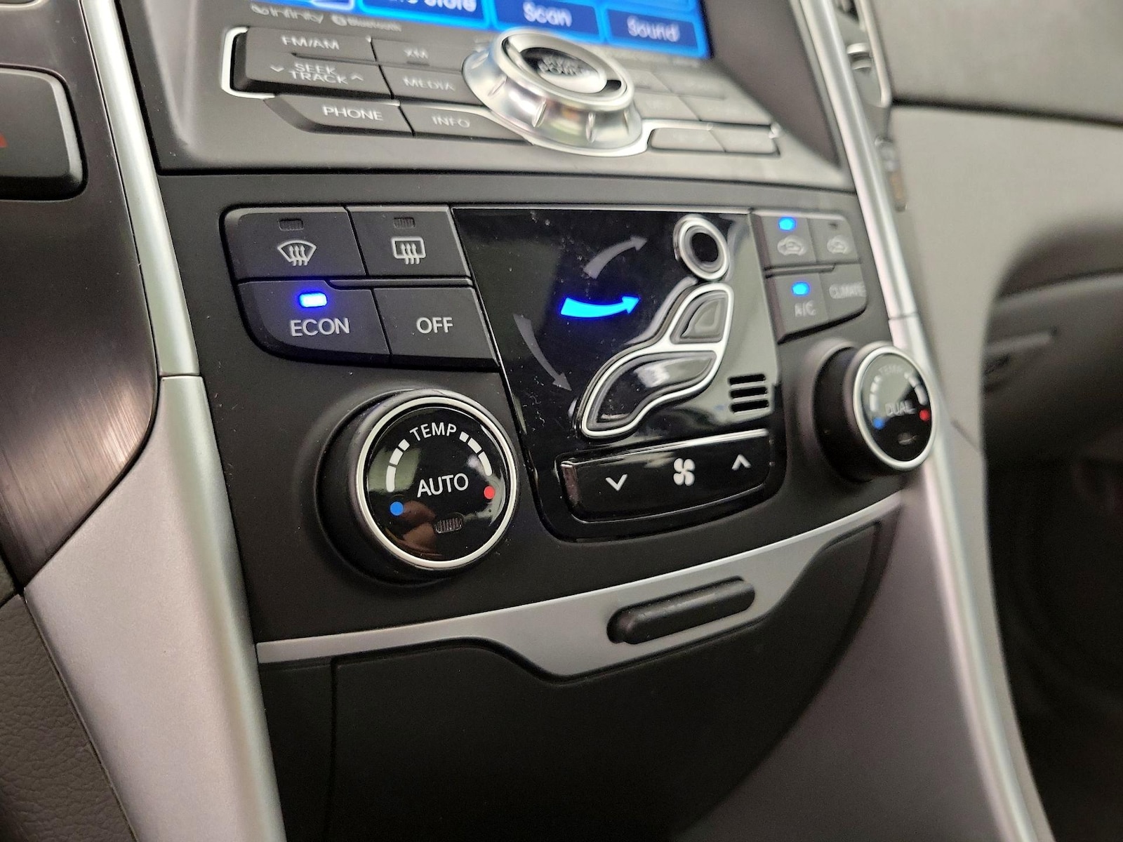 2015 Hyundai Sonata Hybrid Limited - Photo 17