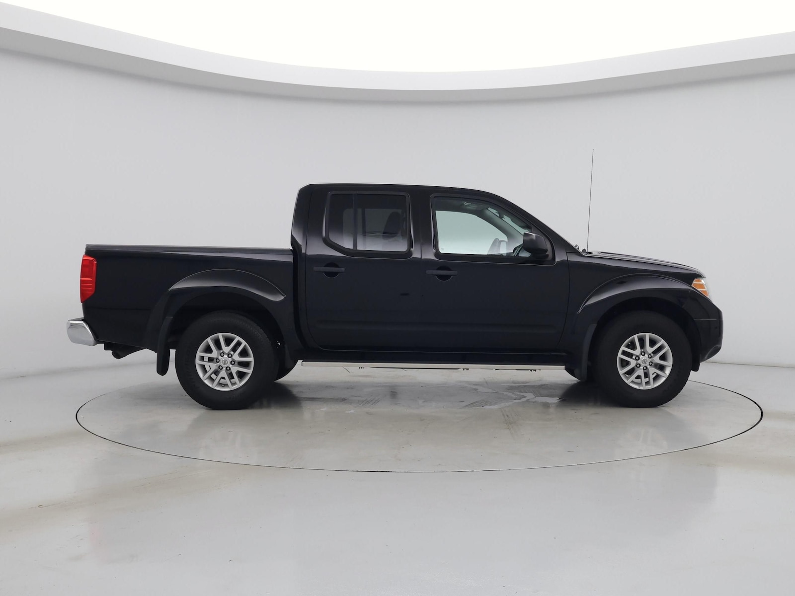 2018 Nissan Frontier SV - Photo 8