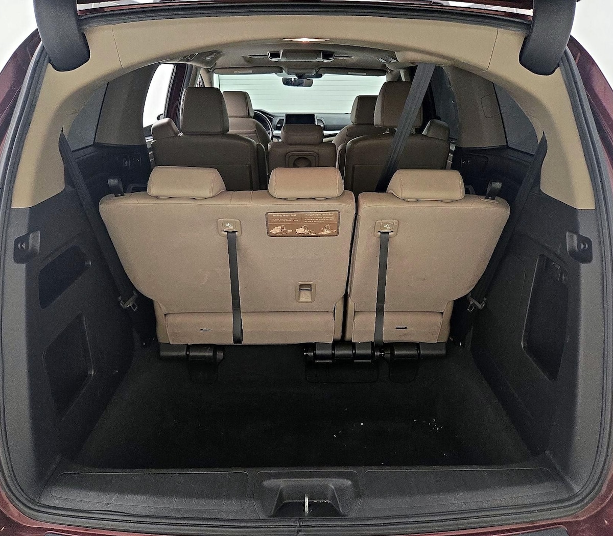 Trunk/Cargo (Seats Up)