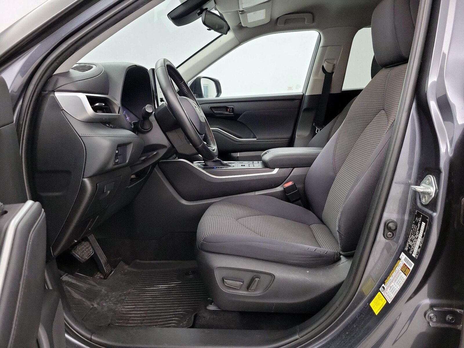 Power Seat(s) & Side Airbags